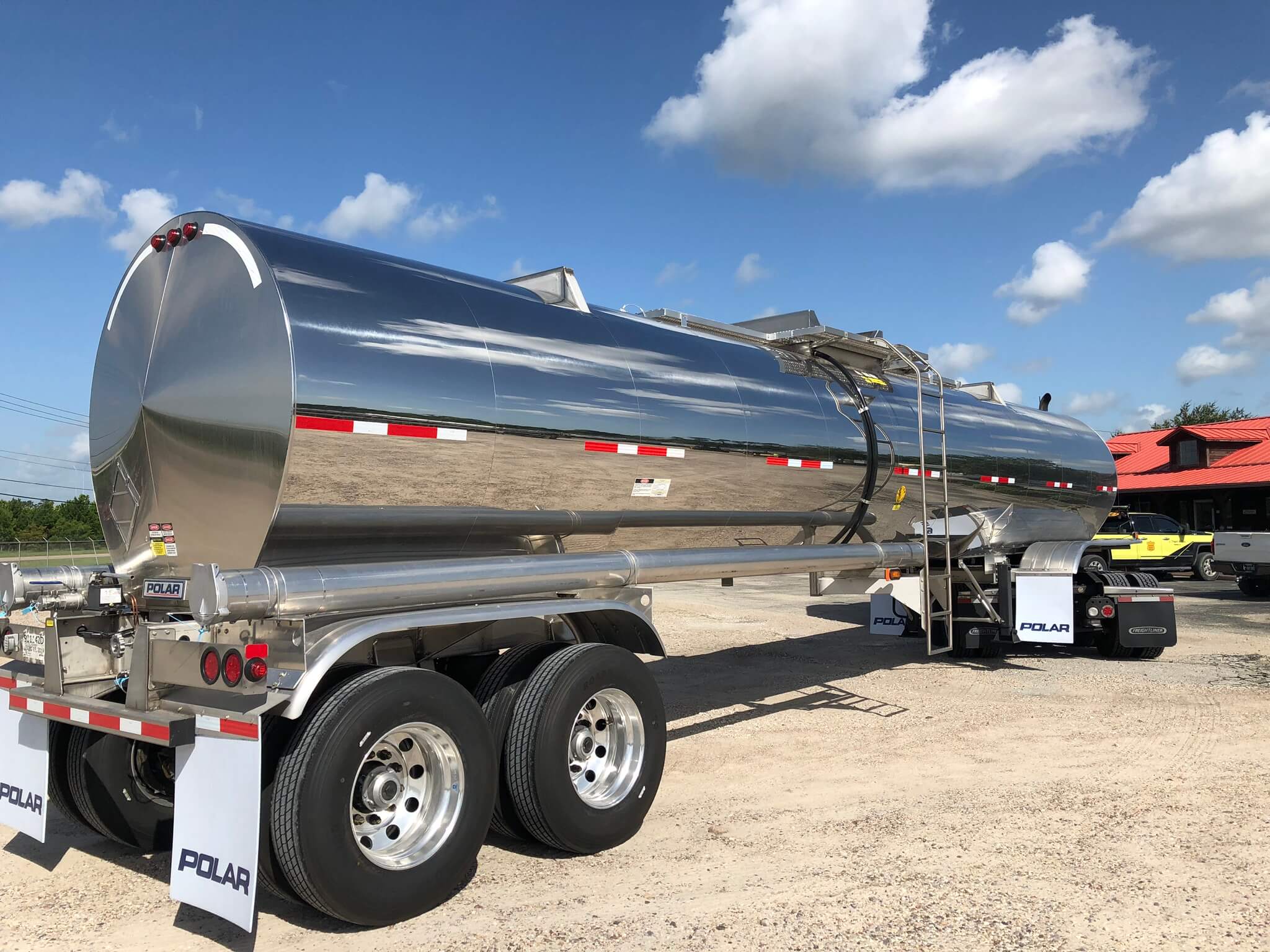 New Polar 7000 Gallon DOT 407 Stainless Steel Rear Discharge Tank Trailer