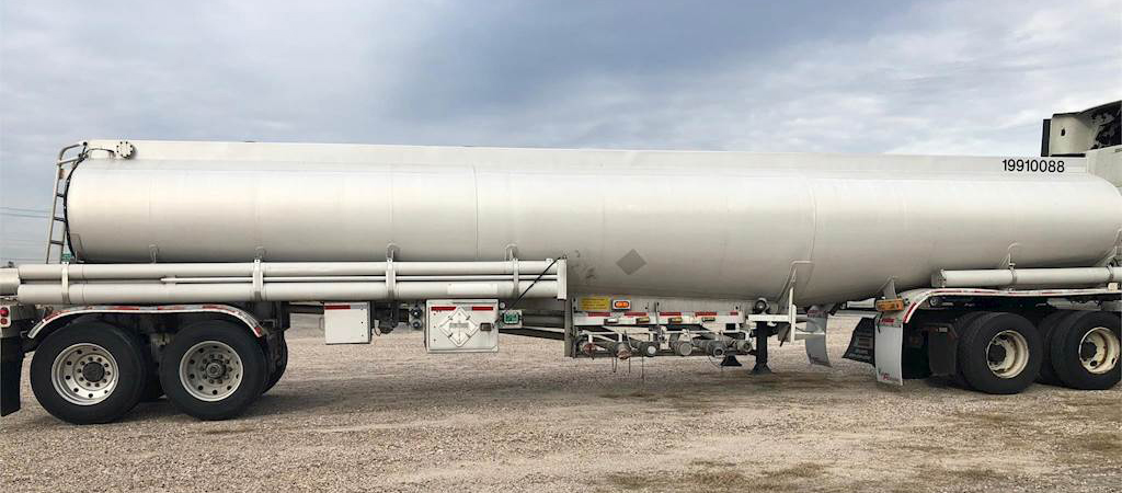 Fuel Trailers Fruehauf 9300 GALLONS 4 COMPARTMENT