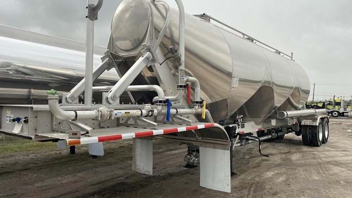 Dry Bulk Pneumatic Tank Trailers Polar 1040 3 HOPPER SANDER 19136760