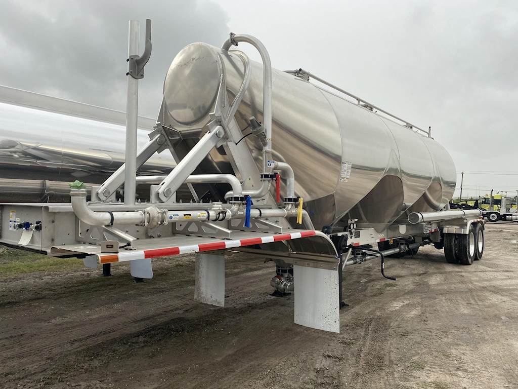 Dry Bulk Pneumatic Tank Trailers Polar 1040 3 HOPPER SANDER 19136760 1