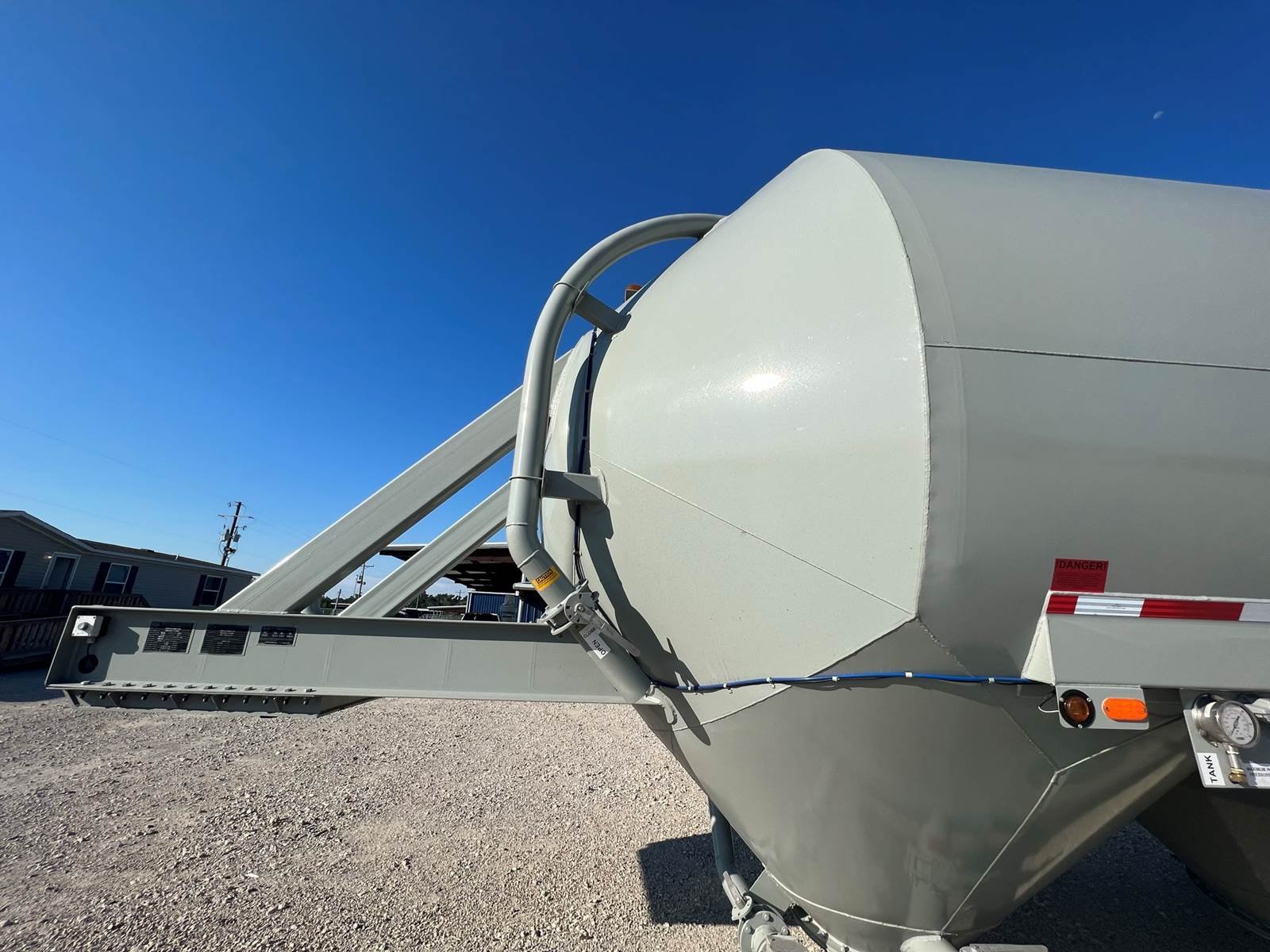 2026 Retesa 4100 CU FT Storage Pig Trailer - Trailers of Texas